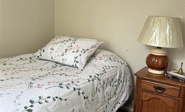 Casa en Arriendo en AMPLIA Y COMODA CASA AMOBLADA EN ARRIENDO AÑO CORRIDO 5 DORMITORIOS (DOS EN SUITE) 4 BAÑOS AMPLIA TERRAZA Y PISCINA