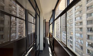 Departamento en Arriendo en Departamento 1 dormitorio remodelado, Metro Santa Lucía