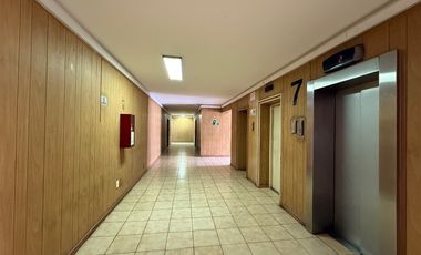 Departamento en Arriendo en Departamento 1 dormitorio remodelado, Metro Santa Lucía