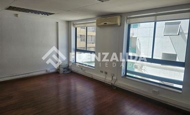 Oficina en Venta en Avenida Apoquindo con Avenida Americo Vespucio