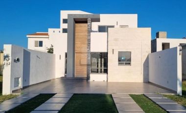 Casa en renta en zona sur, León, Gto.  Mayorca Residencial, 2 recámaras y 2.5 baños