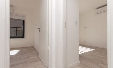 DEPARTAMENTOS EN 2 PLANTAS CON COCHERA Y PARRILLA