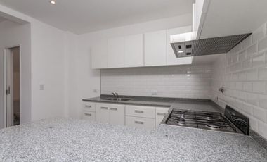 DEPARTAMENTOS EN 2 PLANTAS CON COCHERA Y PARRILLA