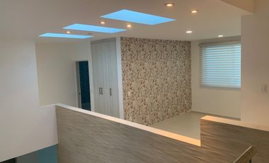 AMPLIA CASA CAÑADAS DEL LAGO