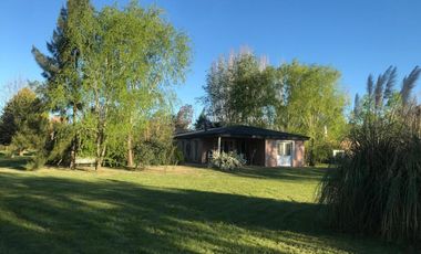 Casa en venta - 3 Dormitorios 3 Baños - Cañuelas