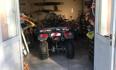 Casa en venta - 3 Dormitorios 3 Baños - Cañuelas