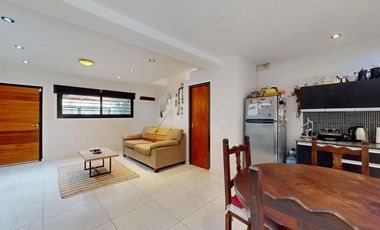 Dúplex en venta - 2 Dormitorios 1 Baño - Manuel B. Gonnet