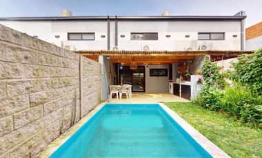 Dúplex en venta - 2 Dormitorios 1 Baño - Manuel B. Gonnet