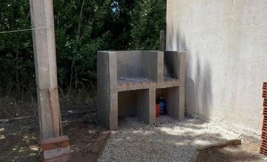 Casa en venta - 3 Dormitorios 1 Baño - 250Mts2 - Costa Chica, Las Toninas