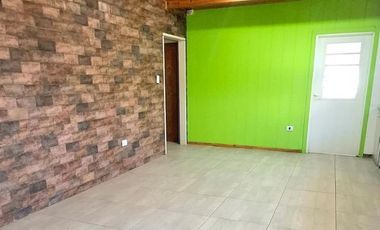 VENTA CASA 2 DORMITORIOS - B° LA VIÑA, FERNANDEZ ORO