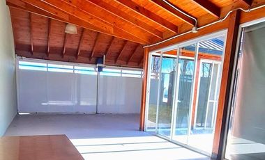 VENTA CASA 2 DORMITORIOS - B° LA VIÑA, FERNANDEZ ORO