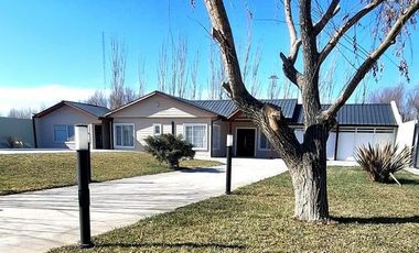 VENTA CASA 2 DORMITORIOS - B° LA VIÑA, FERNANDEZ ORO