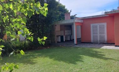 Casa en venta - 2 Dormitorios 1 Baño - Chapadmalal