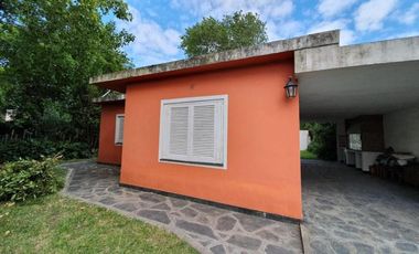 Casa en venta - 2 Dormitorios 1 Baño - Chapadmalal