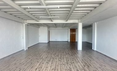 LOCAL EN RENTA EN BOSQUES LOMAS DEL CHAMIZAL