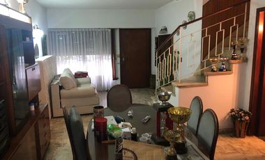 Roque Saenz Peña 1184 - En la mejor zona de Olivos