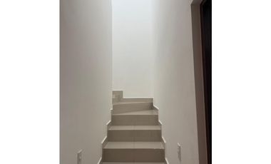 Casa en renta en Cumbres Elite Premier en García