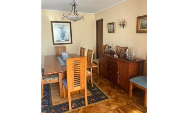 EN VENTA HERMOSA Y AMPLIA CASA EN LA REINA