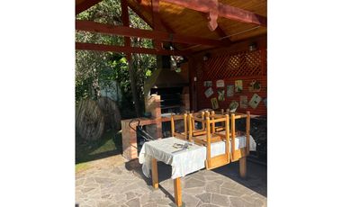 EN VENTA HERMOSA Y AMPLIA CASA EN LA REINA