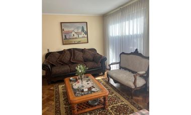 EN VENTA HERMOSA Y AMPLIA CASA EN LA REINA