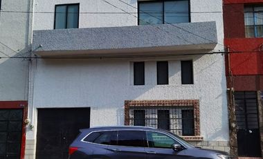 Estudio #11 amueblado en RENTA - frente a Hospital Civil Viejo