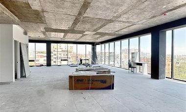 Oficina en Arriendo en A pasos del Metro Los Leones