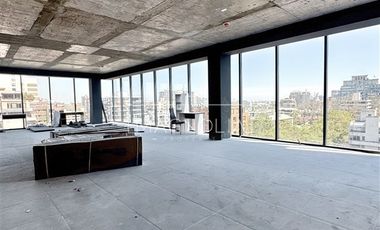 Oficina en Arriendo en A pasos del Metro Los Leones