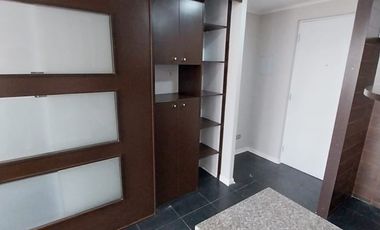 Arriendo Departamento 1 dormitorio, 1 baño, Estacionamiento, Santa Isabel