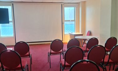 SE ARRIENDA OFICINAS EN EL CENTRO DE CONCEPCION