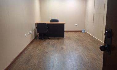 SE ARRIENDA OFICINAS EN EL CENTRO DE CONCEPCION