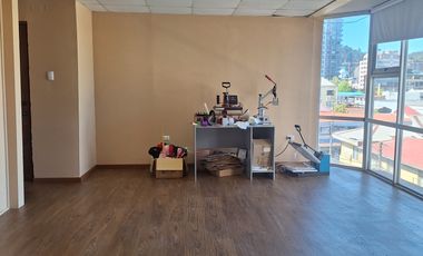 SE ARRIENDA OFICINAS EN EL CENTRO DE CONCEPCION