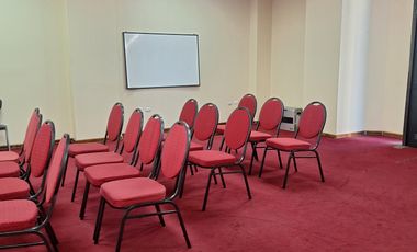 SE ARRIENDA OFICINAS EN EL CENTRO DE CONCEPCION