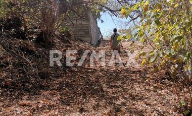 TERRENO CON CONSTRUCCIÓN Y VISTA AL MAR EN MAZUNTE OAXACA - (3)