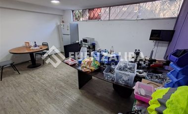 Oficina en Arriendo en Av. Santa Isabel