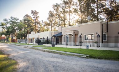 9 De Julio 2800, CaÃ±uelas, Buenos Aires.