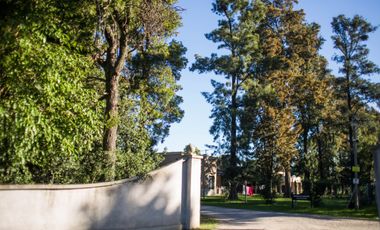 9 De Julio 2800, CaÃ±uelas, Buenos Aires.