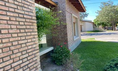 Rio Negro. Cipolletti. Venta. Casa en planta baja 3 dormitorios (suite)
