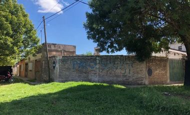 Casa mas departamento a mejorar