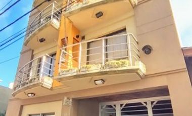 OPORTUNIDAD EDIFICIO SUB DIVIDIDO- VENTA SIETE UNIDADES FUNCIONALES DOS COCHERAS consulte