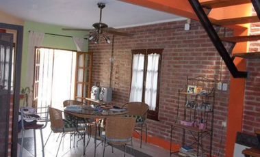 VENDE: Casa Cnel. Haedo, dos dormitorios.