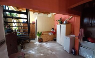 Venta Casa/ depto interna tipo duplex calle Pellegrini 540