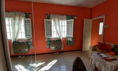 Venta Casa/ depto interna tipo duplex calle Pellegrini 540