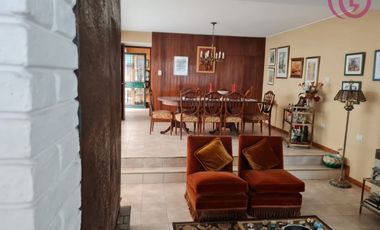 GREENWOOD VENDE EXCEPCIONAL CASA EN EL CORAZON DEL BOMBAL.