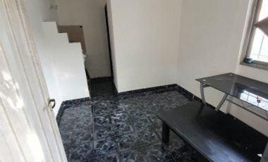 Excelente vivienda multifamiliar con local. Lote 330 m2. (Se escuchan ofertas)