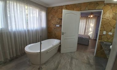 Moderna casa 4 habitaciones  Pinamar