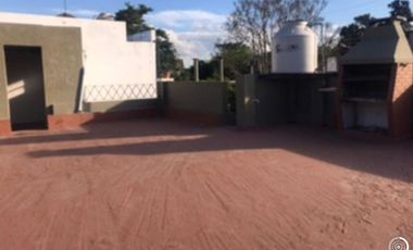 MUY LINDA CASA EN VENTA APTA CREDITO, 2 DORMITORIOS ACEPTA VEHICULO ALTA GAMA EN FORMA DE PAGO, GRAL JOSE MADARIAGA 900  APTA CREDITO -LUIS GUILLON-