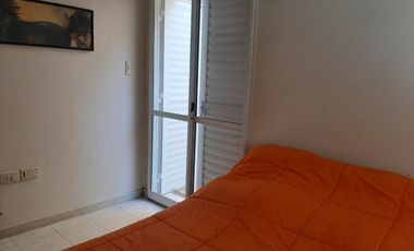 RETASADO VENDO departamento dos dormitorios. escritorio , doble ingreso , cochera , zona centro!