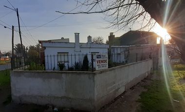 VENTA casa a reciclar Barrio Puerto!!