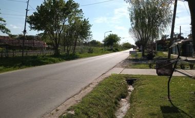 Casa con departamento en Benavidez