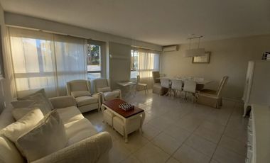 Edificio 12 Lunas, departamento en venta,  amoblado y con 2 cocheras | PROP1030